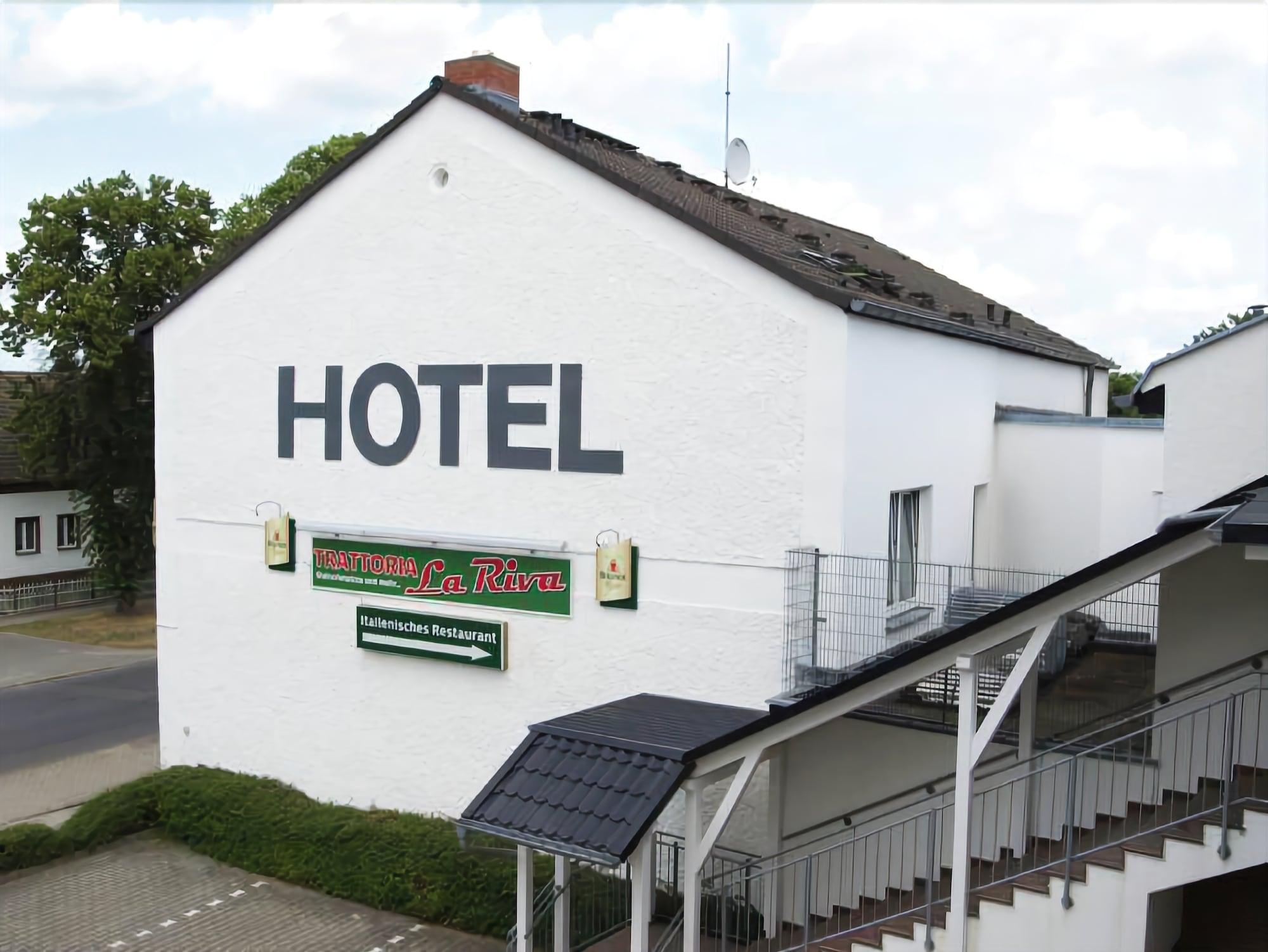 Hotel Lindenberger Hof Ahrensfelde Exterior photo