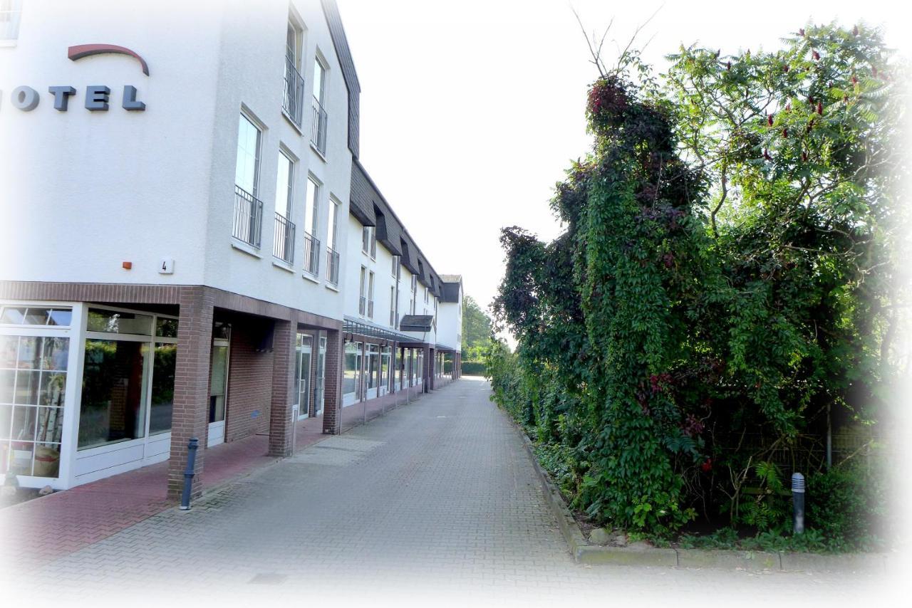 Hotel Lindenberger Hof Ahrensfelde Exterior photo